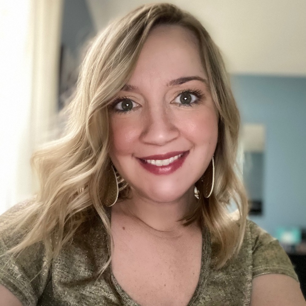 Meet your Posher, Leandra